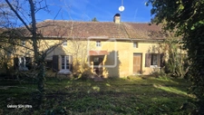 Maison à rénover sur 880m2 de terrain clos, sans vis-à-vis! 2