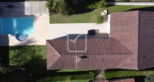 Très belle maison familiale de plain-pied avec piscine à Sou 19