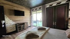 Chambres d'hôtes à vendre avec maison d'habitation  13