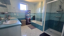 Très belle maison familiale de plain-pied avec piscine à Sou 15