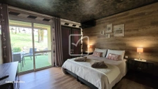 Chambres d'hôtes à vendre avec maison d'habitation  12