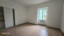Maison avec 2 appartements-garage et jardin. 12