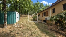 MAISON FAMILIALE AVEC PISCINE, VUE DÉGAGÉE ET TERRAIN ARBORÉ 15