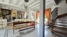 Superbe maison familiale de 155 m2 avec piscine, vue dégagée 8