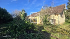 Maison à rénover sur 880m2 de terrain clos, sans vis-à-vis! 2