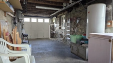 Maison en pierre sur 900m2 de terrain clos. 13