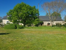 Corps de ferme authentique sur plus de 12 hectares de terrai 3