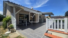 Maison d'habitation avec appartement indépendant, piscine et 12