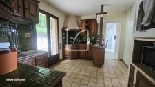 MAISON FAMILIALE AVEC PISCINE, VUE DÉGAGÉE ET TERRAIN ARBORÉ 10