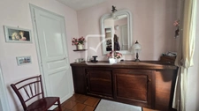 Maison de charme rénovée avec terrain et four à pain. 7