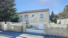 Très belle maison familiale de plain-pied avec piscine à Sou 21