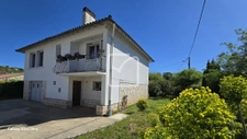 Maison à deux minutes à pied des commerces 14