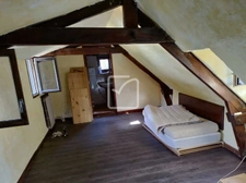 ensemble immobilier en pierre comprenant 2 maisons sur plus  16