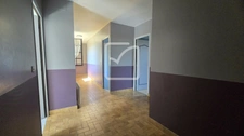 propriété de caractère avec grange, piscine et près de 2 hec 20