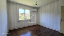 Maison individuelle sur 664m2 de terrain clos. 10