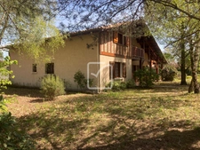 BISCARROSSE BOURG : BELLE MAISON SPACIEUSE de 209 m2 - TYPE  2