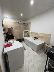 BISCARROSSE BOURG : Bel appartement type T4 7