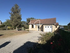AGREABLE MAISON DE PLAIN-PIED SUR TERRAIN PLAT 9