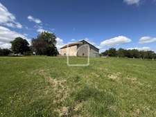 MAISON AVEC GRANGE ET FOURS A PAIN A RESTAURER  AU CALME AVE 8