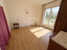 CHARMANTE MAISON EN PIERRE DE PLAIN PIED, AU CALME, PROCHE D 6