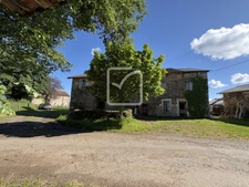 MAISON AVEC GRANGE ET FOURS A PAIN A RESTAURER  AU CALME AVE 2