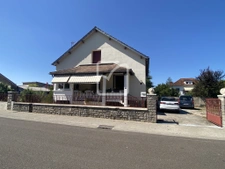 CHARMANTE MAISON de VILLE AVEC JARDIN 1