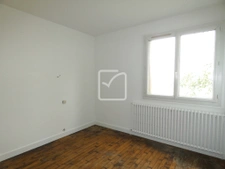 Agréable Maison avec terrain arboré 5