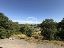 JOLIE MAISON QUERCYNOISE 2 LOGEMENTS AVEC VUE DOMINANTE. 18
