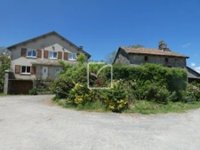 BEL ENSEMBLE DE 2 MAISONS EN PIERRE 2