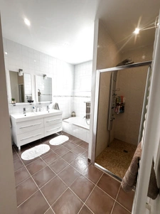 SUPERBE MAISON CONTEMPORAINE DE PLAIN PIED PRESTATIONS HAUT  16