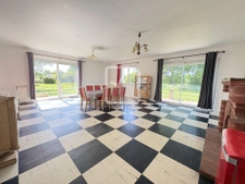 CHARMANTE MAISON EN PIERRE DE PLAIN PIED, AU CALME, PROCHE D 2