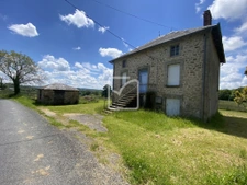JOLIE MAISON AU CALME A RESTAURER  4