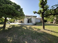 JOLIE MAISON DE PLAIN PIED ENVIRONNEMENT TRES AGREABLE 2