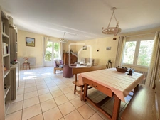 JOLIE MAISON QUERCYNOISE 2 LOGEMENTS AVEC VUE DOMINANTE. 5
