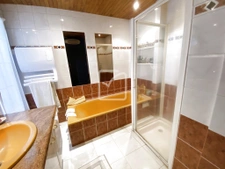 JOLIE MAISON D'ARCHITECTE AVEC PISCINE 14