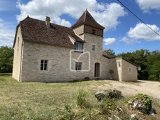  TRES BELLE MAISON DE CARACTERE EN PLEINE NATURE 1