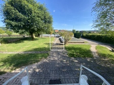 CHARMANTE MAISON DE VILLE ENVIRONNEMENT CALME ET CHALEUREUX 19