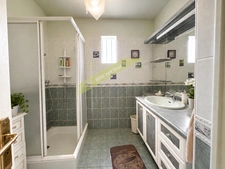 JOLIE MAISON DE PLAIN PIED A PROXIMITE IMMEDIATE DES COMMODI 8