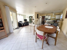 JOLIE MAISON DE PLAIN PIED ENVIRONNEMENT TRES AGREABLE 3