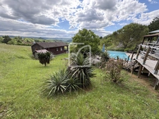 SUPERBE ENSEMBLE IMMOBILIER AVEC VUE DOMINANTE. 23
