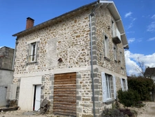 BELLE MAISON EN PIERRE PROCHE DES COMMODITES 16
