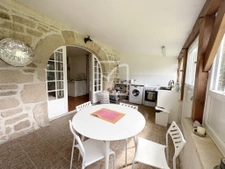 CHARMANTE MAISON AVEC JARDIN ET JOLIE VUE 3