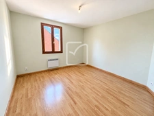 ENSEMBLE IMMOBILIER-ANCIENNE BOULANGERIE + APPARTEMENT 5 CHA 7
