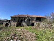 MAISON EN PIERRE AVEC GRANGE ATTENANTE ET FOUR A PAIN 1