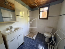 MAISON EN VIEILLE PIERRE A RENOVER 8