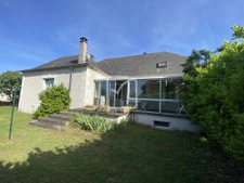 CHARMANTE MAISON DE VILLE ENVIRONNEMENT CALME ET CHALEUREUX 20