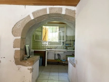 MAISON EN VIEILLE PIERRE A RENOVER 5