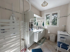 JOLIE MAISON QUERCYNOISE 2 LOGEMENTS AVEC VUE DOMINANTE. 10