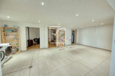 Villa contemporaine 170 m2   Vue lac panoramique   Chens-sur 23