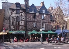  NOUVEAUTE UNIQUE CENTRE BOURG QUARTIER VIEUX RENNES   STUDI